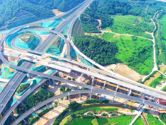 广东佛（山）清（远）从（化）高速公路北段项目土建工程TJ04标段